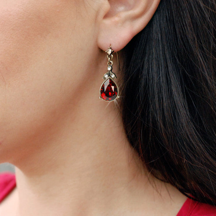 Garnet Red Teardrop Necklace and Earring Set NE1170-GS