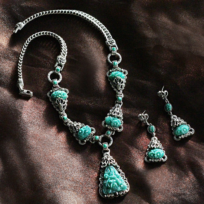 Art Deco Vintage Green Jade Glass Necklace and Earrings  N1095