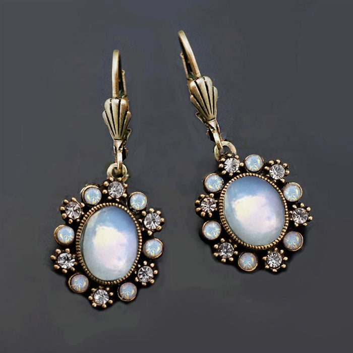 Oval Crystal Classic Earrings E1444