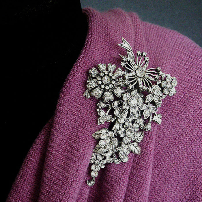 Vogue Corsage Pin