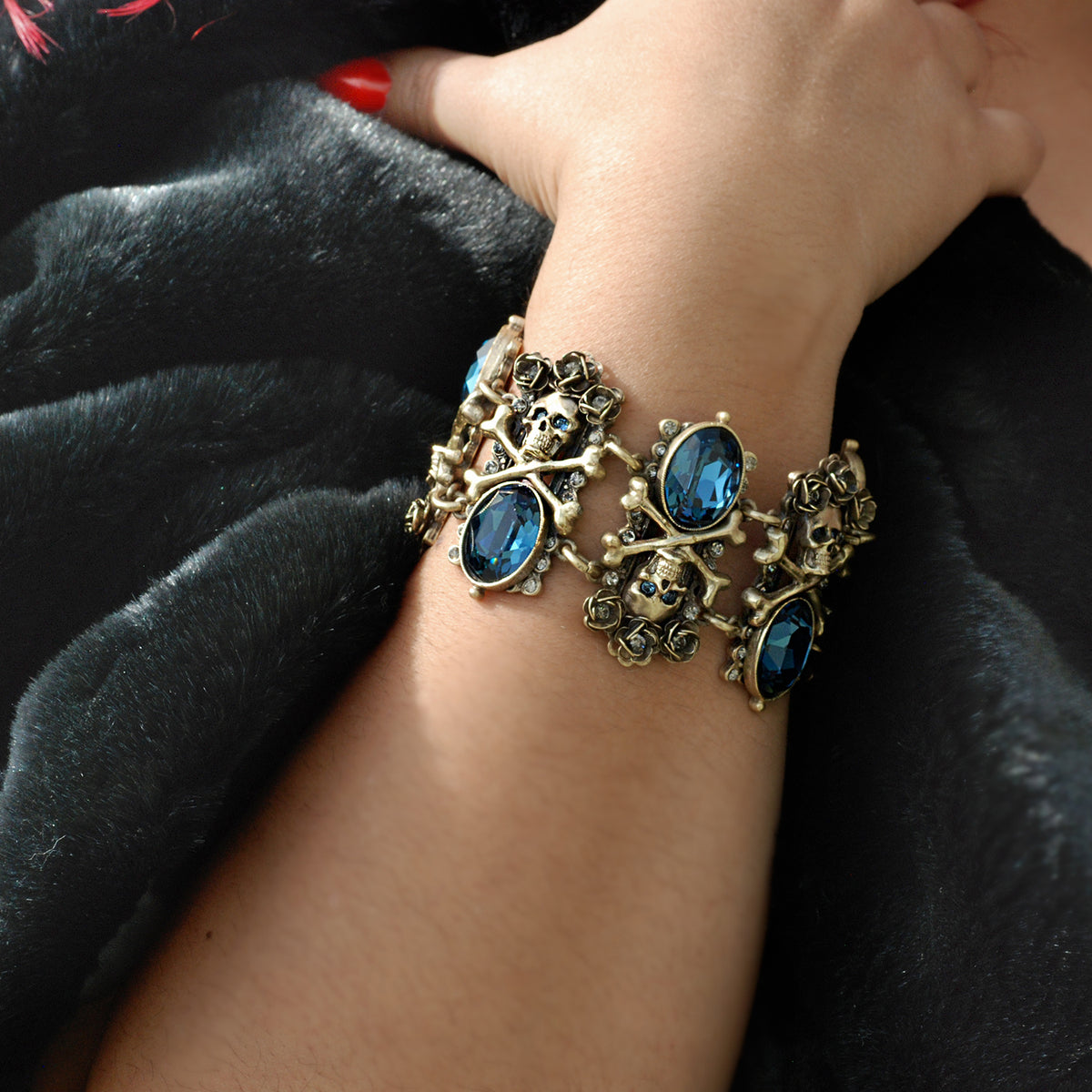 Elvira's Skull and Roses Bracelet EL_BR618 - sweetromanceonlinejewelry