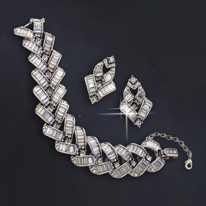 Art Deco Vee Baguette Crystal Earrings E763