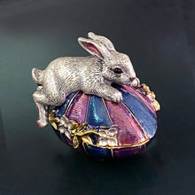 Load image into Gallery viewer, Baby Bunny Enamel Egg Box BX50