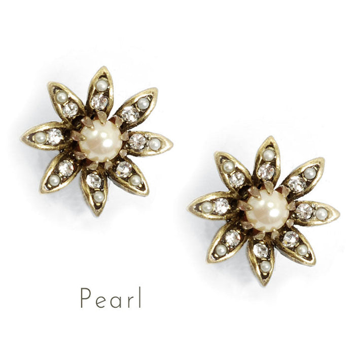Pearl Daisy Vintage Flower Earrings E1316
