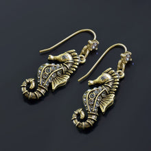 Load image into Gallery viewer, Seahorse Earrings E1421