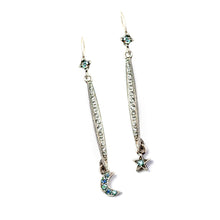 Load image into Gallery viewer, Longated Star &amp; Moon Earring E1499 - sweetromanceonlinejewelry
