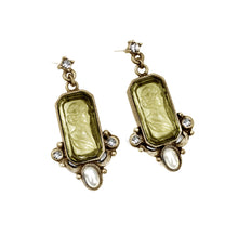 Load image into Gallery viewer, Daphne Intaglio Earrings E909