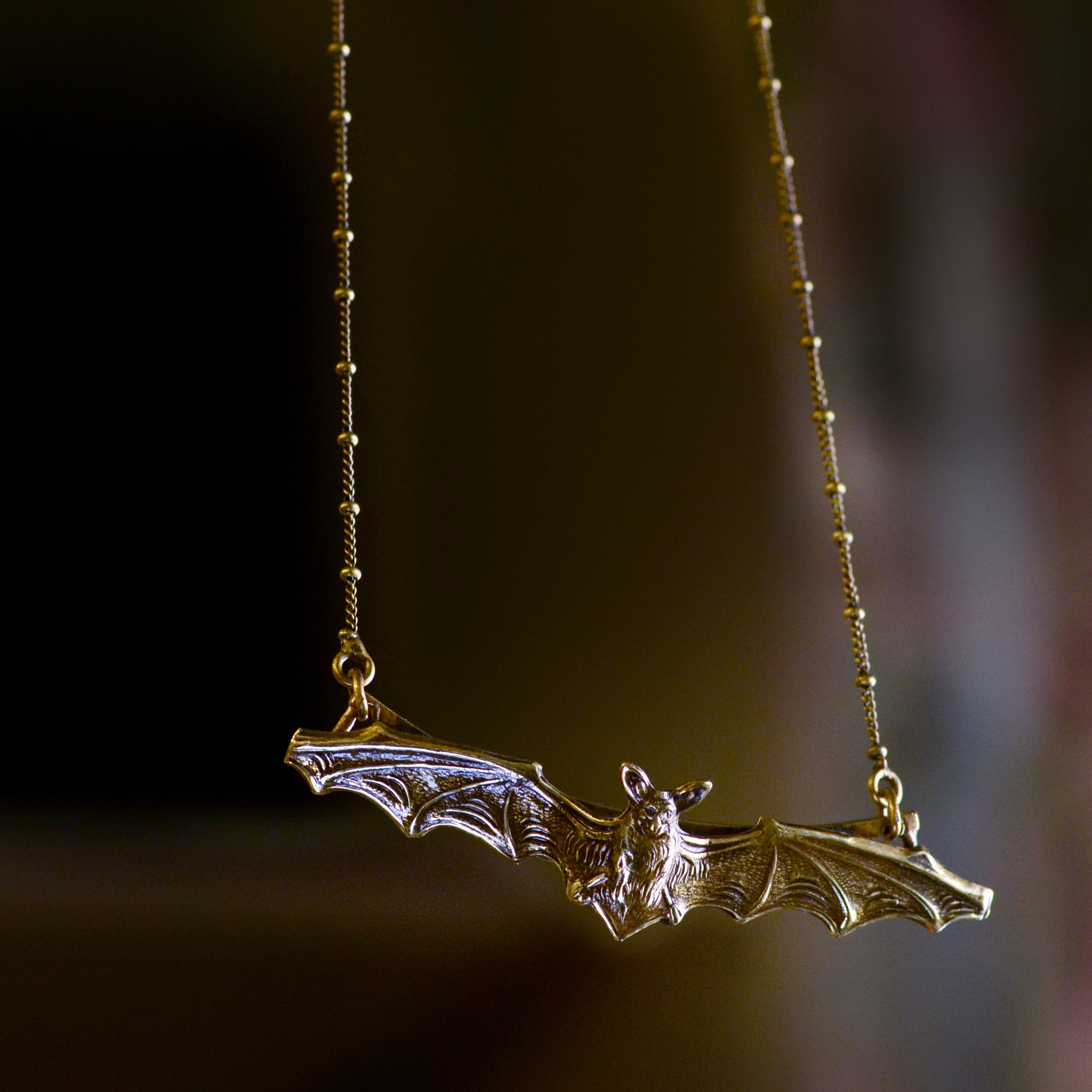 Gothic choker with bat and chains - Steamretro