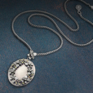 Oval Flower Locket Necklace N1537
