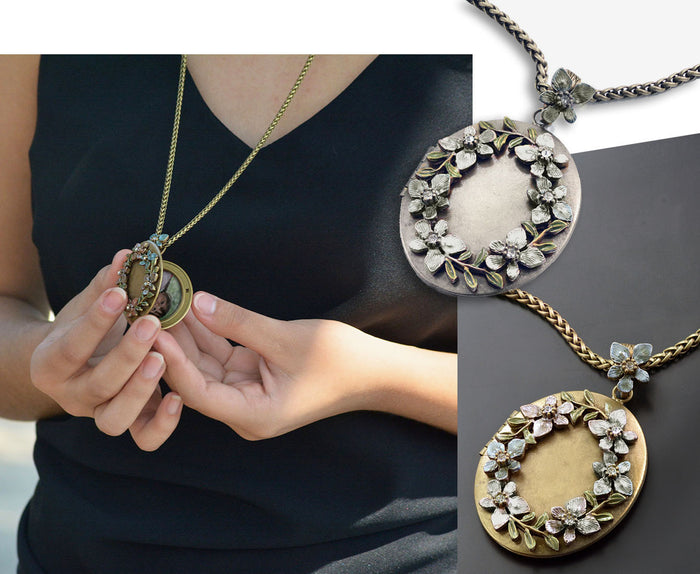 Oval Flower Locket Necklace N1537