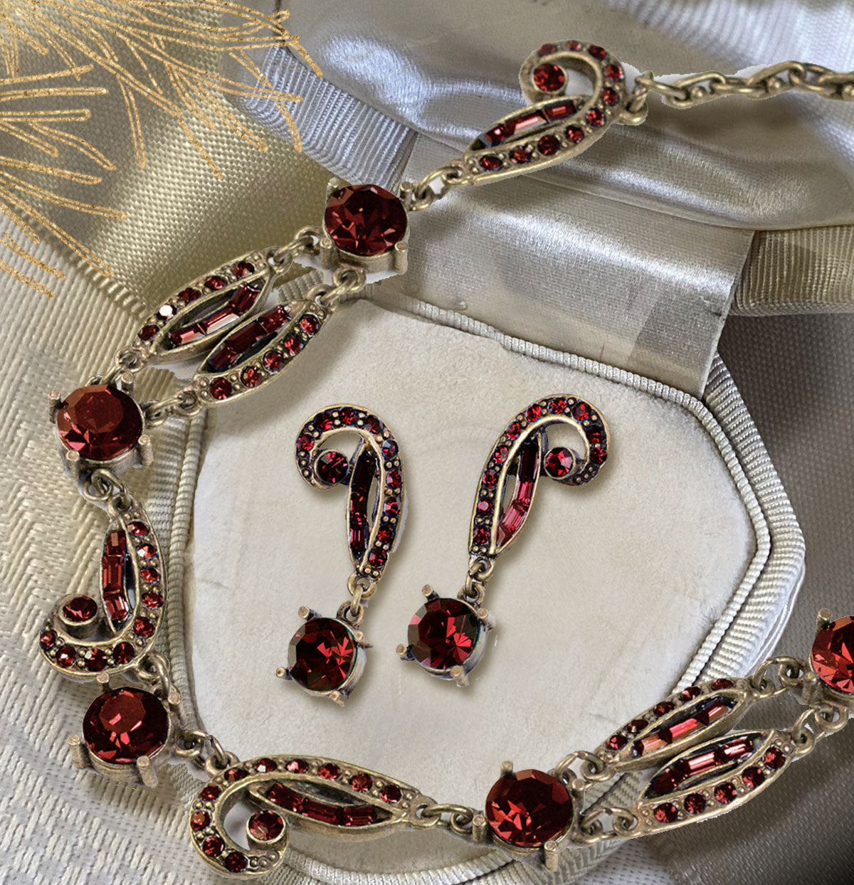 Art Deco Crystal Necklace and Earrings Set the Cafe Society N and E1616