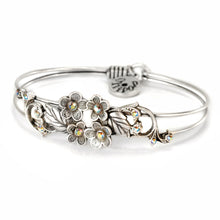 Load image into Gallery viewer, Little Flowers Bangle Bracelet BR352