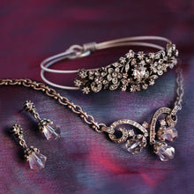 Load image into Gallery viewer, Delicate Victorian Starlight Bracelet