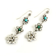 Load image into Gallery viewer, String of Flowers Earrings E230
