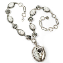 Load image into Gallery viewer, Deco Horse Necklace