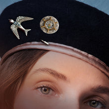 Load image into Gallery viewer, Compass Pin P668