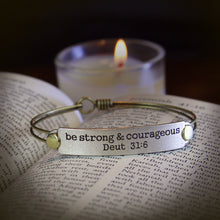 Load image into Gallery viewer, Be strong and courageous Bible Verse Bracelet BR504