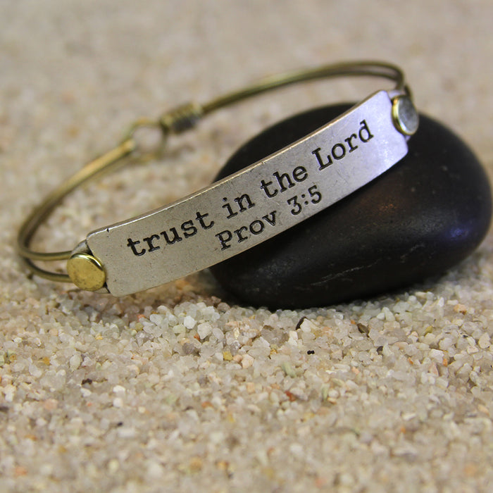 Trust in the Lord Bible Verse Bracelet BR505