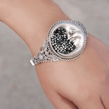 Load image into Gallery viewer, Crescent Moon Bracelet BR882