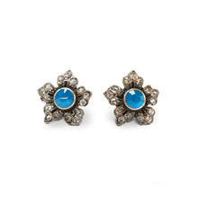 Load image into Gallery viewer, Jasmine Flowers Stud Earrings E1152
