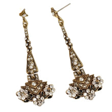Load image into Gallery viewer, Art Deco Tapering Triangle Gatsby Movie Earrings