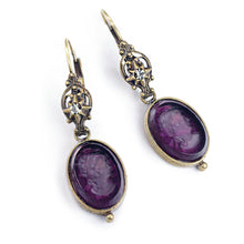Load image into Gallery viewer, Victorian Intaglio Earrings E1276