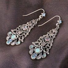 Load image into Gallery viewer, Parisian Filigree Earrings