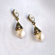 Load image into Gallery viewer, Art Deco Vintage Pearl Wedding Earrings