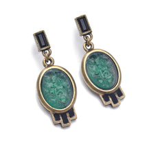 Load image into Gallery viewer, Vintage Green Jadeite Oval Glass Earrings E739