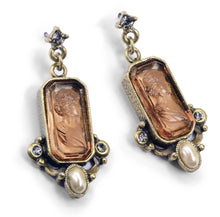 Load image into Gallery viewer, Daphne Intaglio Earrings E909