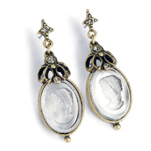 Load image into Gallery viewer, Atemis Intaglio Earrings E910-CR