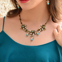 Load image into Gallery viewer, D&#39;Vine Marquise Necklace Silver