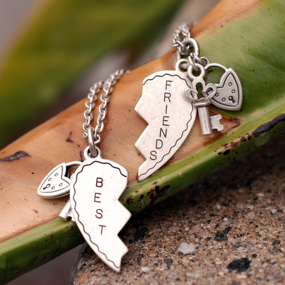 Best Friends: Set of 2 Necklaces N1239