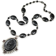 Load image into Gallery viewer, Vintage Jet Black Cameo Necklace N1383