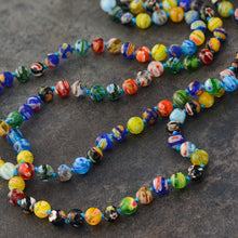 Load image into Gallery viewer, Millefiori Glass Round Knotted Beads Necklace