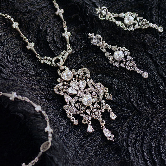 Marie Antoinette Necklace