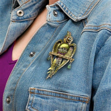 Load image into Gallery viewer, Parrot Art Deco Macaw Pin P167