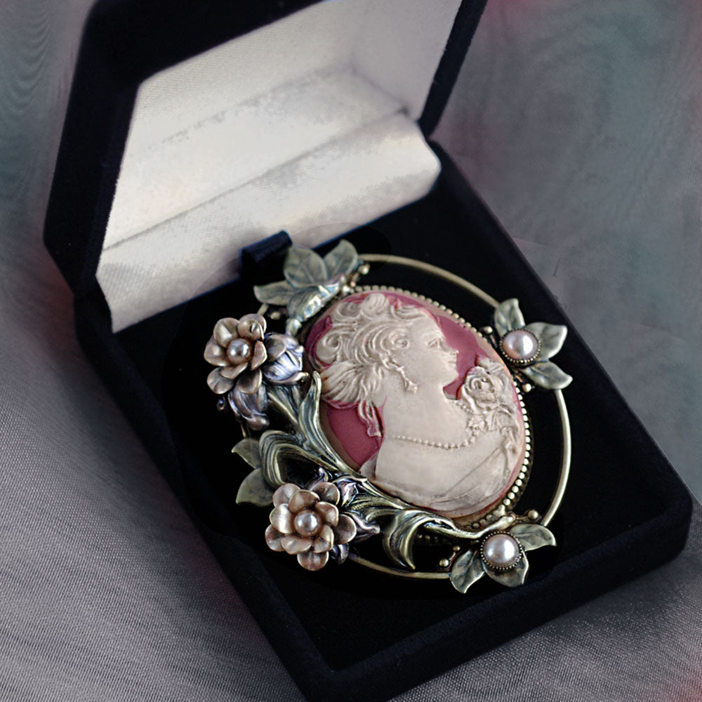 Princess Rose Cameo Pin P429