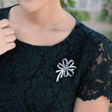 Load image into Gallery viewer, Art Deco Crystal Vintage Loop Bow Pin P733 - Sweet Romance Wholesale