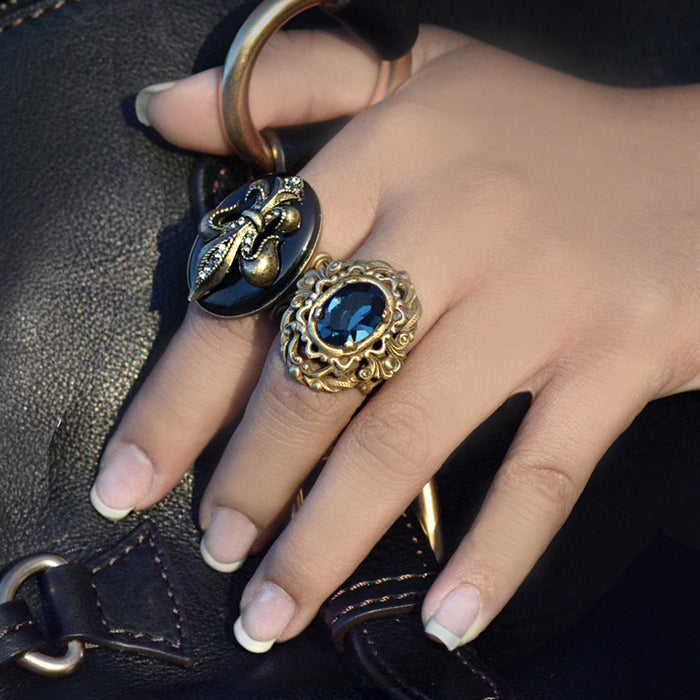 Vintage London Blue Stone Ring R543