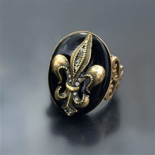 Load image into Gallery viewer, Fleur de Lis Old Paris Ring