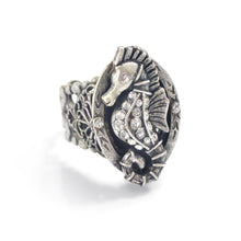 Load image into Gallery viewer, Seahorse Ring R541