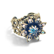 Load image into Gallery viewer, Wild Flower Daisy Ring