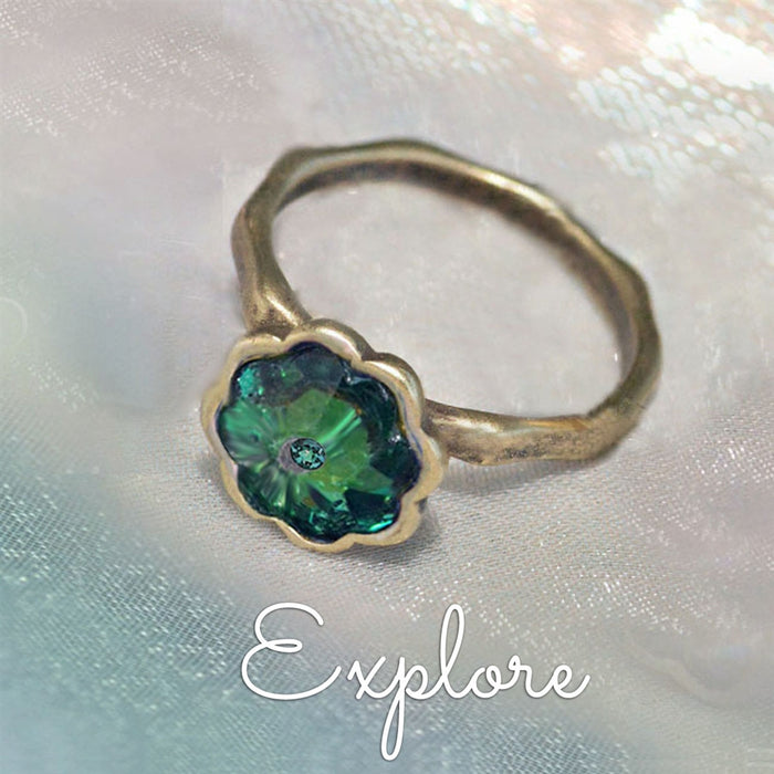 Vintage Crystal Flower Ring