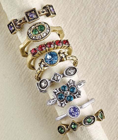 Set of 8 Dainty Vintage Rings R580